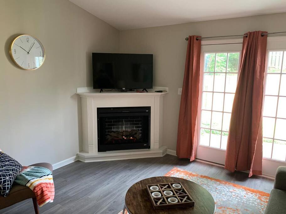 Comfy, Stylish Townhome Near I-20! Augusta Exterior photo